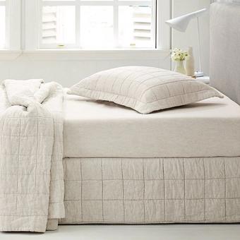 Abbotson Linen Quilted Bed Skirt (flax)
