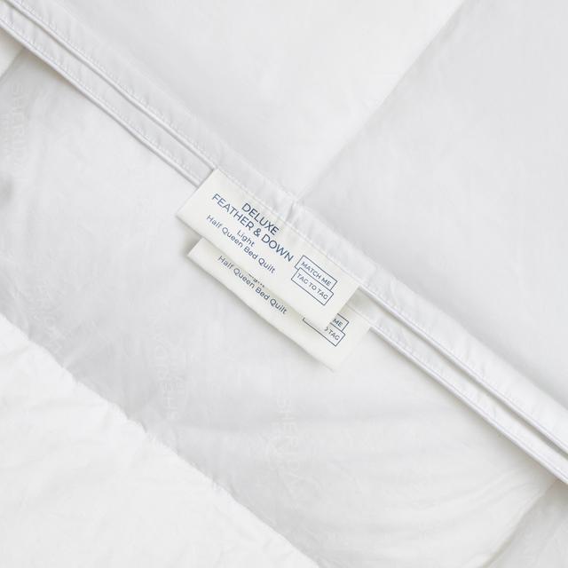 Deluxe Feather & Down Light Weight Quilt