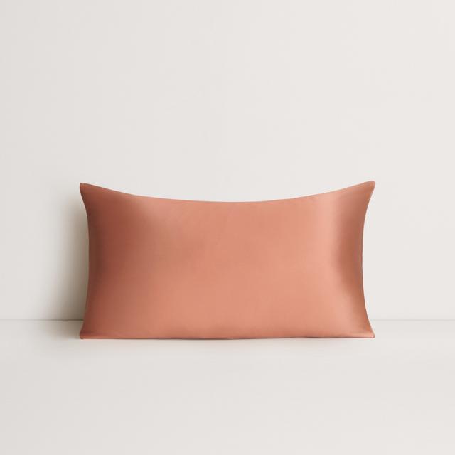 Lanham Silk Pillowcase in earth rose