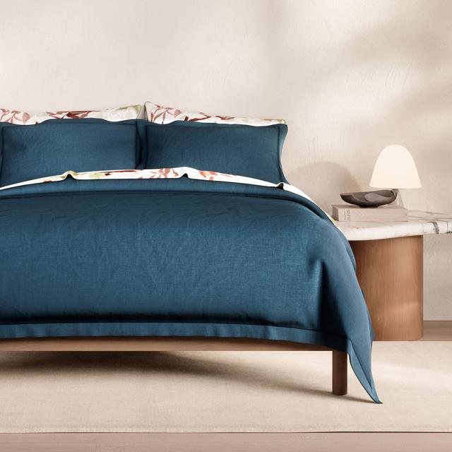 Abbotson Linen Tailored Pillowcase Pair in deep blue marle