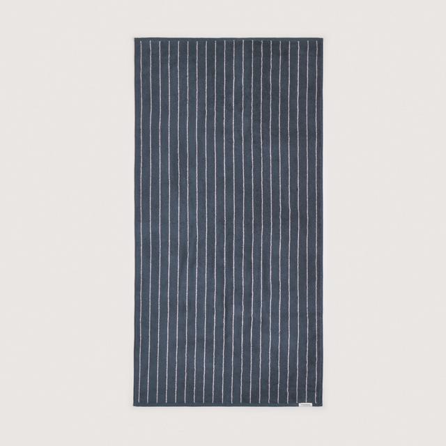 Aven Stripe Towel Collection in eclipse