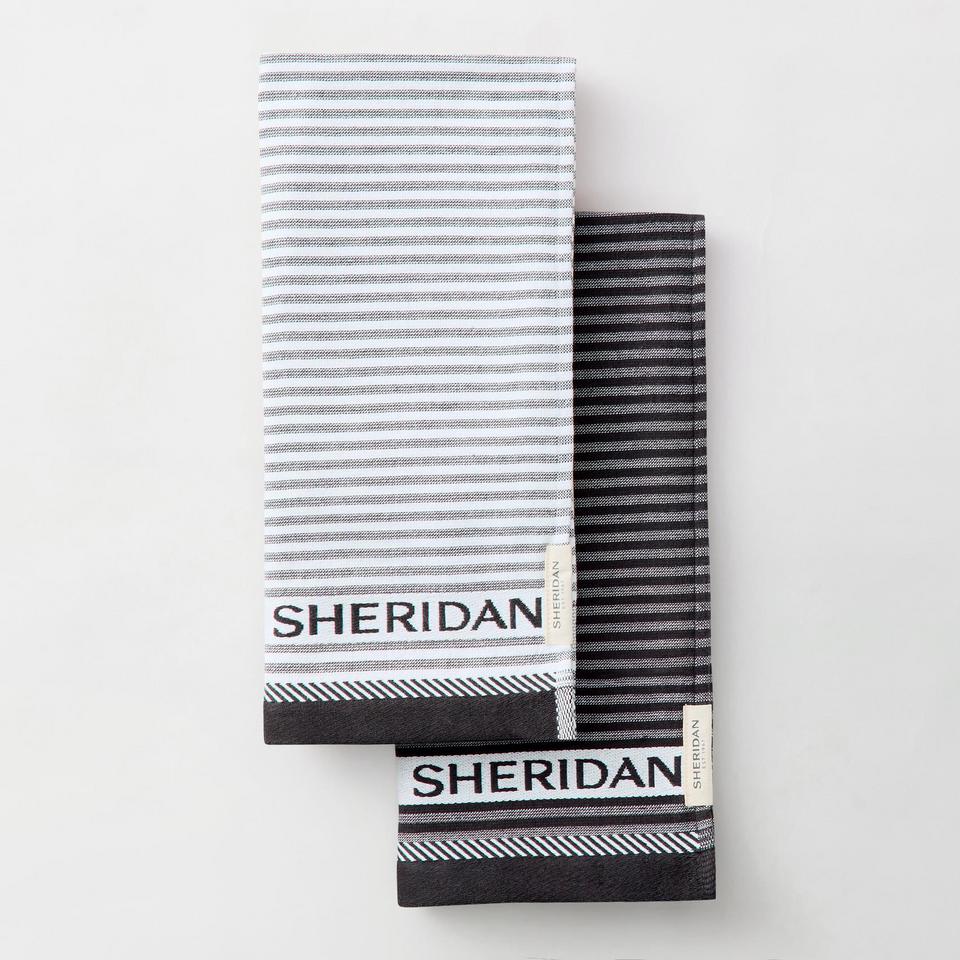 Vita Logo Tea Towel Set in carbon