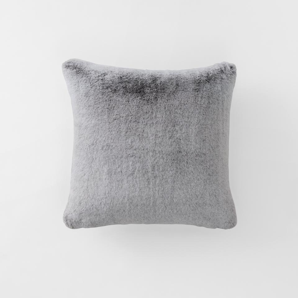 Carlson Cushion in smoke