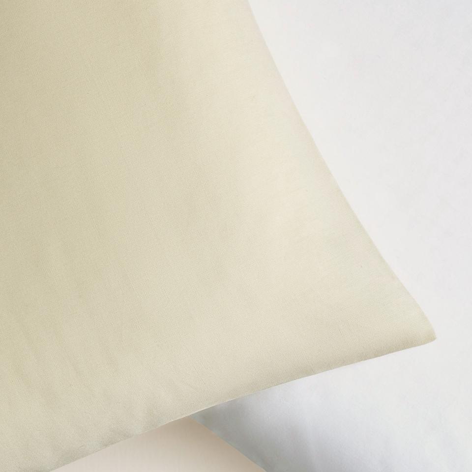 Bayley Travel Pillowcase Set in soft green