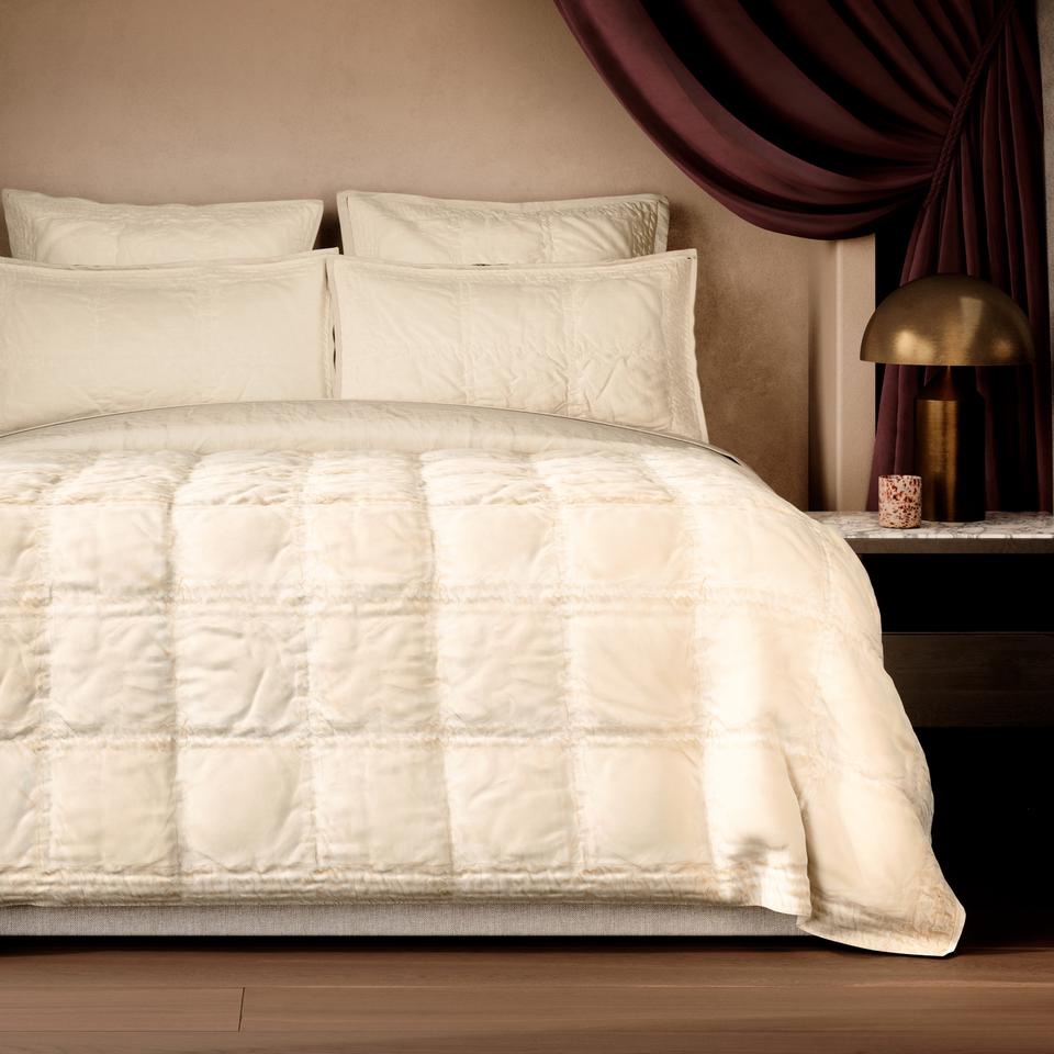 Remme Bed Cover in champagne