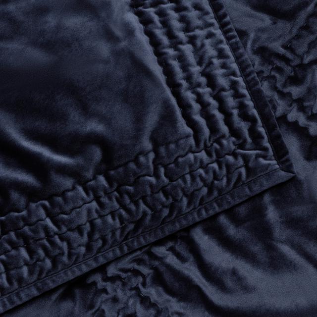Remme Velvet Bed Cover