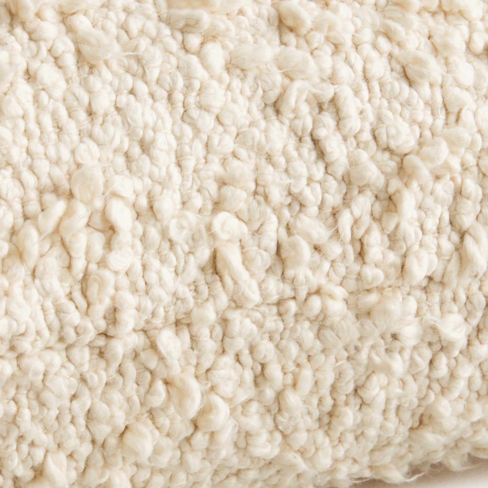 Rey Square Cushion in porcelain