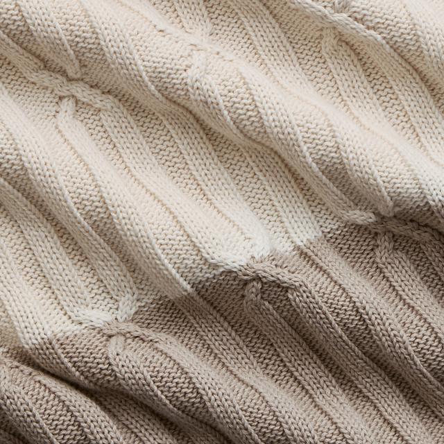 Lenno Throw in porcelain
