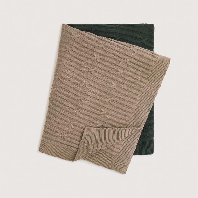 Lenno Throw in ivy