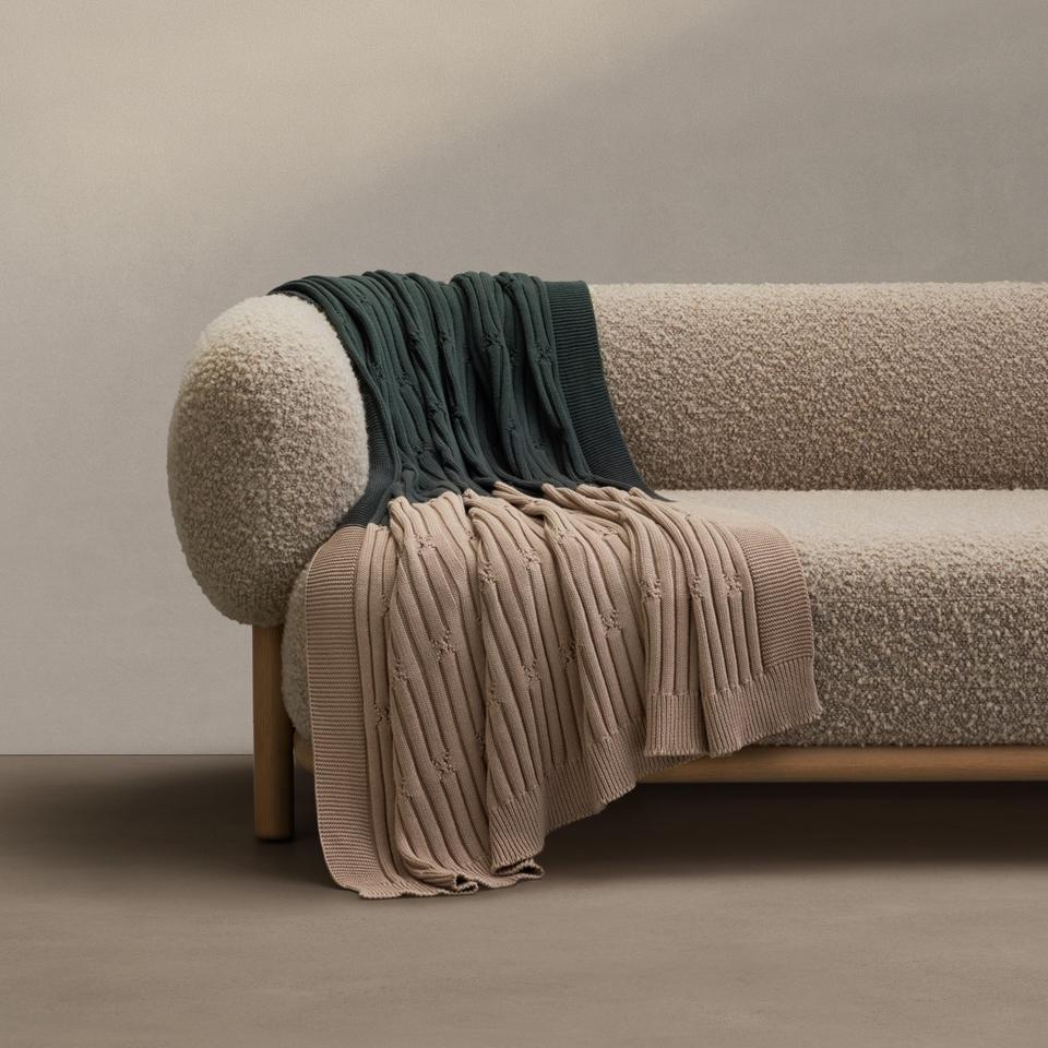 Lenno Throw in ivy