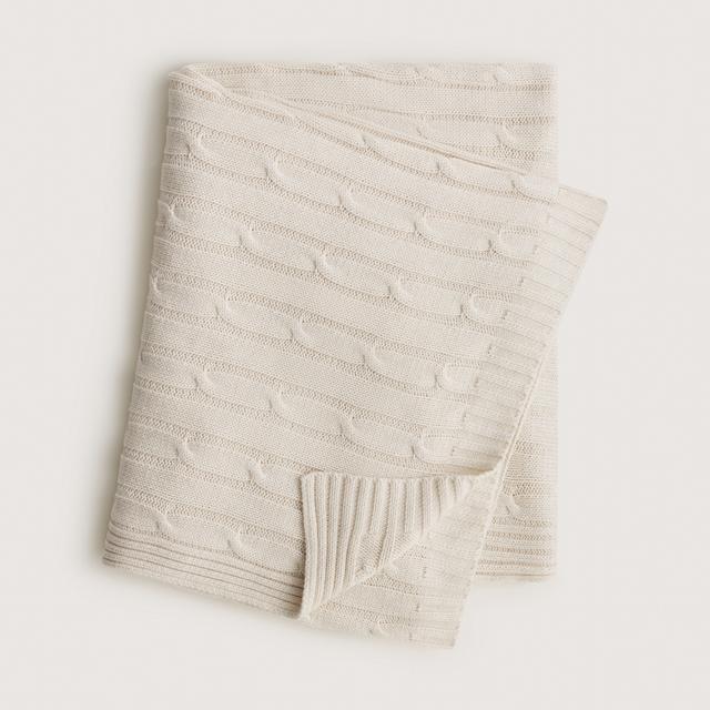 Selka Throw in meringue