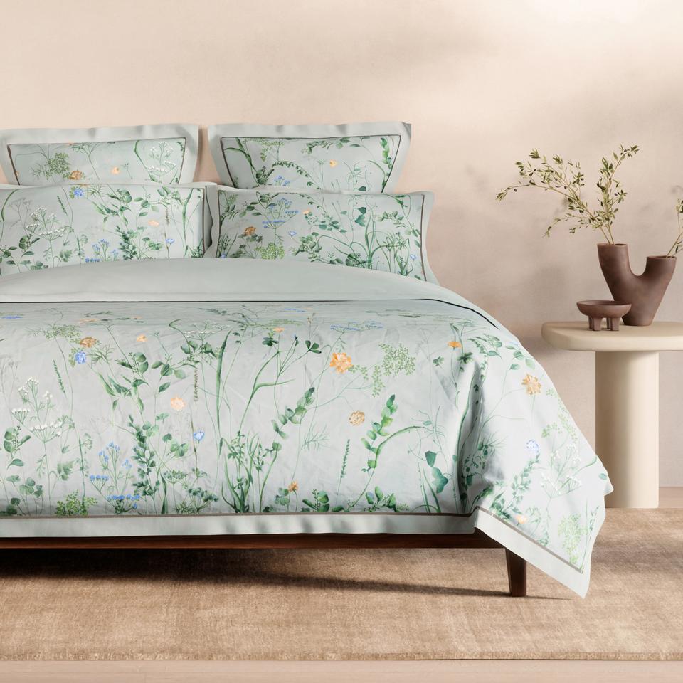 1000TC Dunford Quilt Cover in moonstone