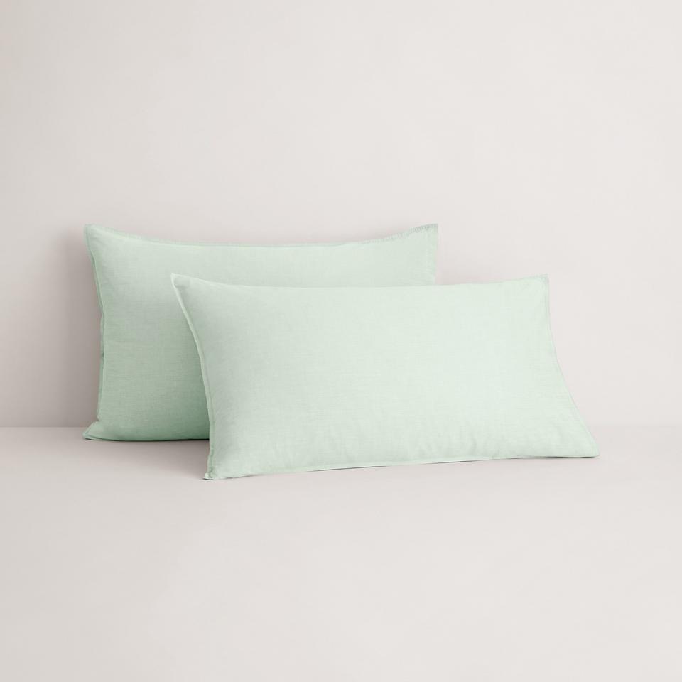 Reilly Quilt Cover Set in light peppermint