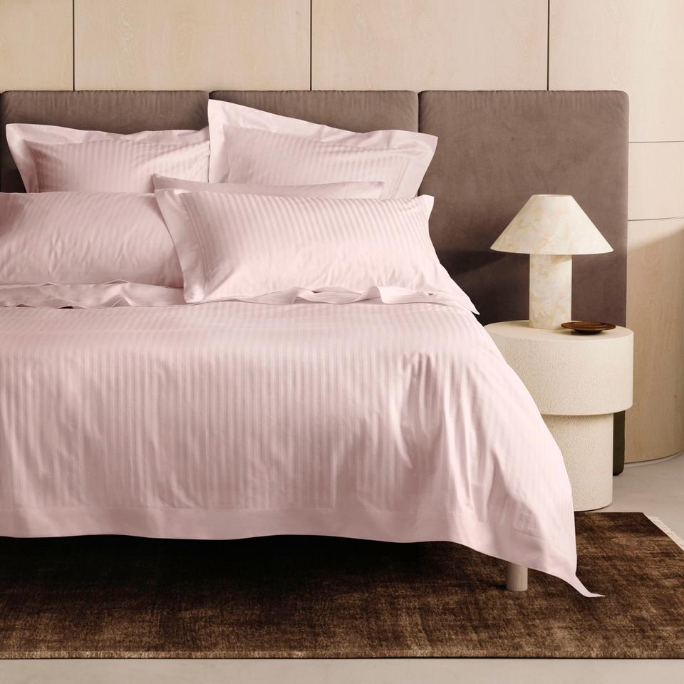 1200Tc Millennia Quilt Cover in Shell
