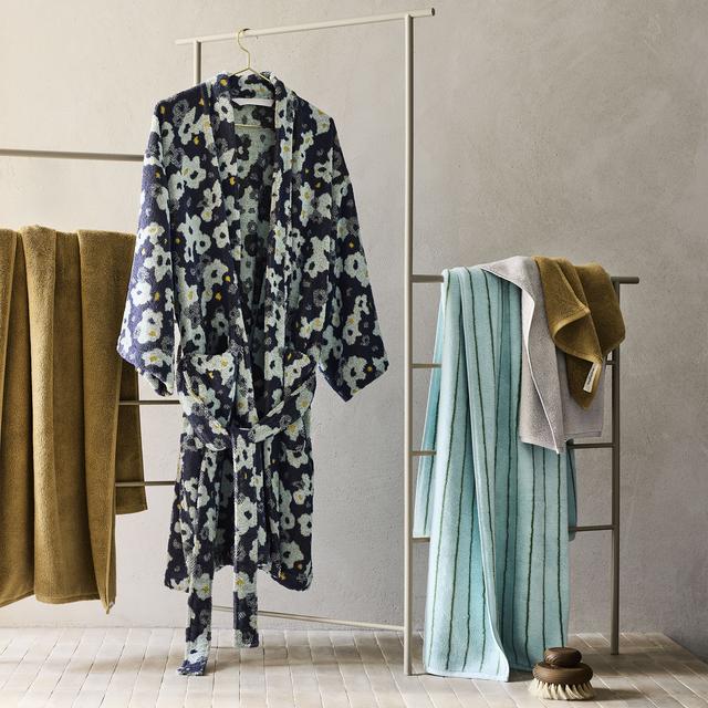 Aven Towel Collection