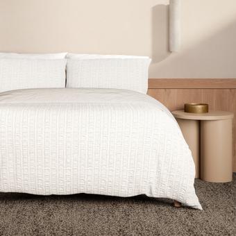 Textures Seersucker Stripe Pillowcase Pair (White)