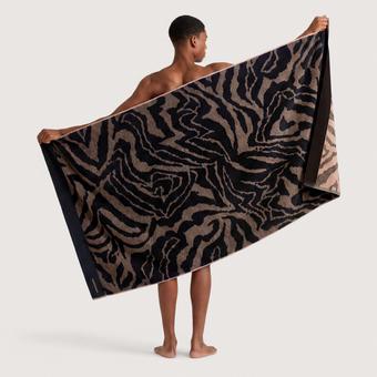 Zymera Beach Towel (ebony)